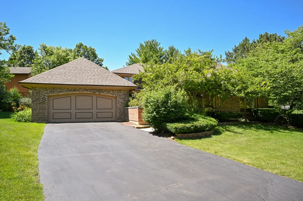 1549 Snowberry Court Downers Grove IL 60515