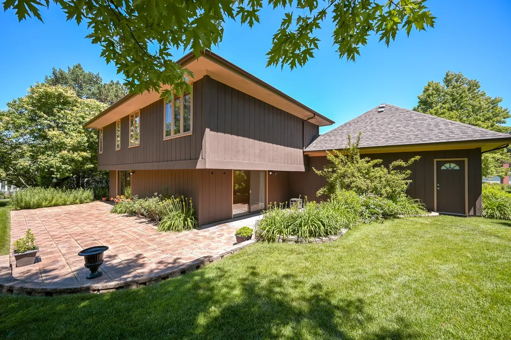 1549 Snowberry Court Downers Grove IL 60515