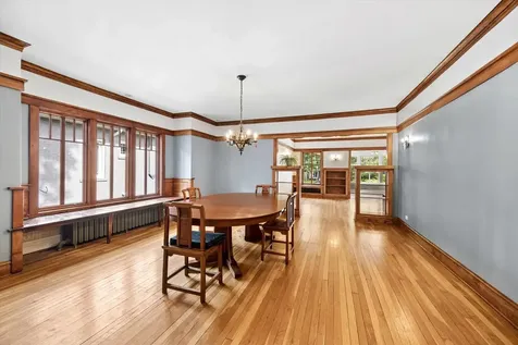 210 Gage Road Riverside IL 60546