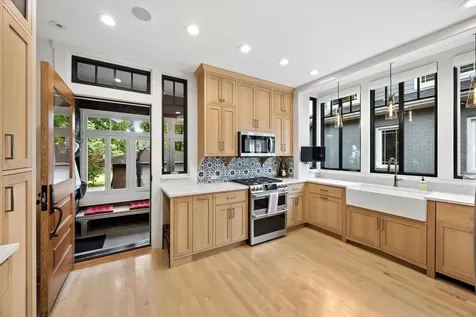 210 Gage Road Riverside IL 60546