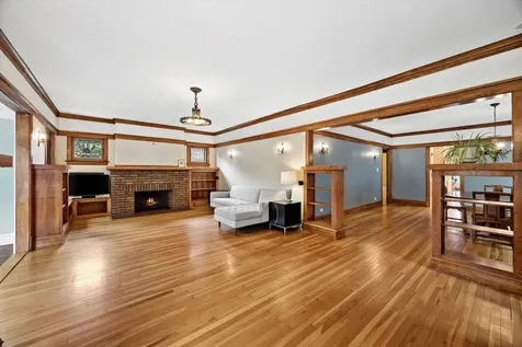 210 Gage Road Riverside IL 60546