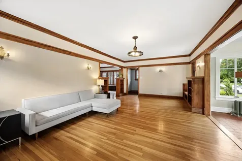 210 Gage Road Riverside IL 60546