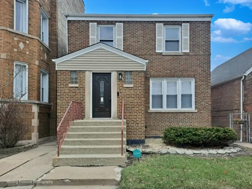 9432 South Bishop Street Chicago IL 60620