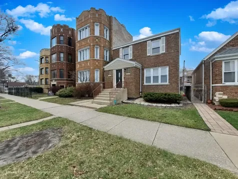9432 South Bishop Street Chicago IL 60620