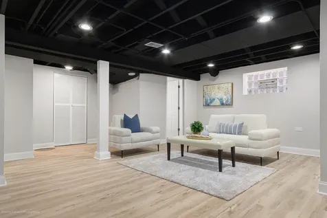 9432 South Bishop Street Chicago IL 60620
