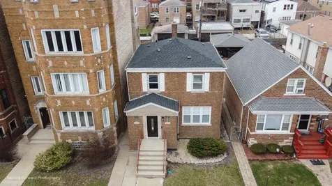9432 South Bishop Street Chicago IL 60620