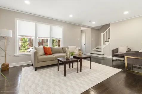 9432 South Bishop Street Chicago IL 60620
