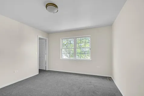 1853 Lake Shore Court Romeoville IL 60446