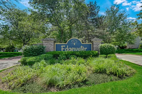 1853 Lake Shore Court Romeoville IL 60446