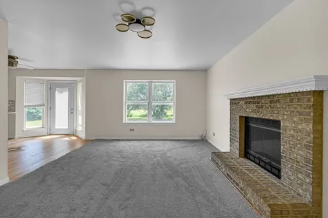 1853 Lake Shore Court Romeoville IL 60446