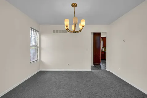 1853 Lake Shore Court Romeoville IL 60446