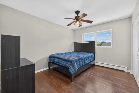 415 South Maple Avenue Oak Park IL 60302