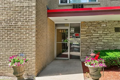 415 South Maple Avenue Oak Park IL 60302