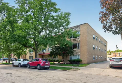 415 South Maple Avenue Oak Park IL 60302