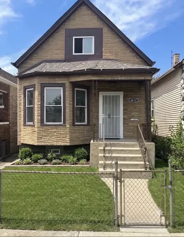 6832 South Aberdeen Street Chicago IL 60621