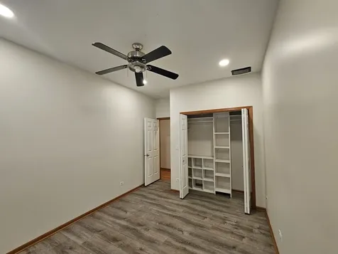 1326 West Grenshaw Street Chicago IL 60607