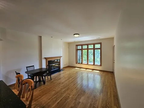 1326 West Grenshaw Street Chicago IL 60607