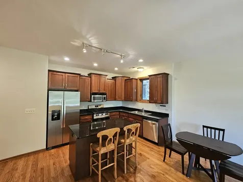1326 West Grenshaw Street Chicago IL 60607