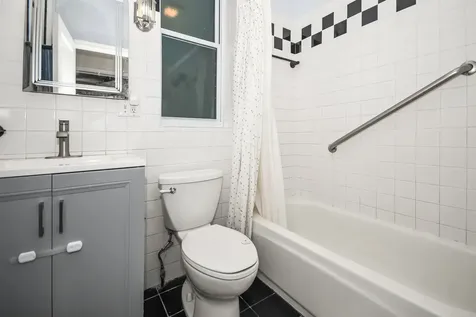 4706 North Maplewood Avenue Chicago IL 60625