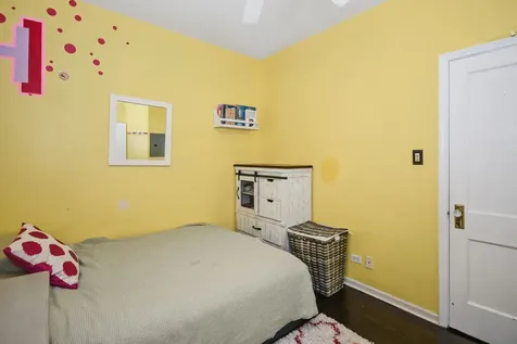 4706 North Maplewood Avenue Chicago IL 60625