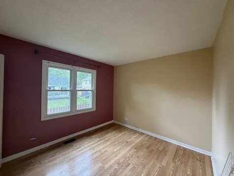 417 Bristol Way Cary IL 60013