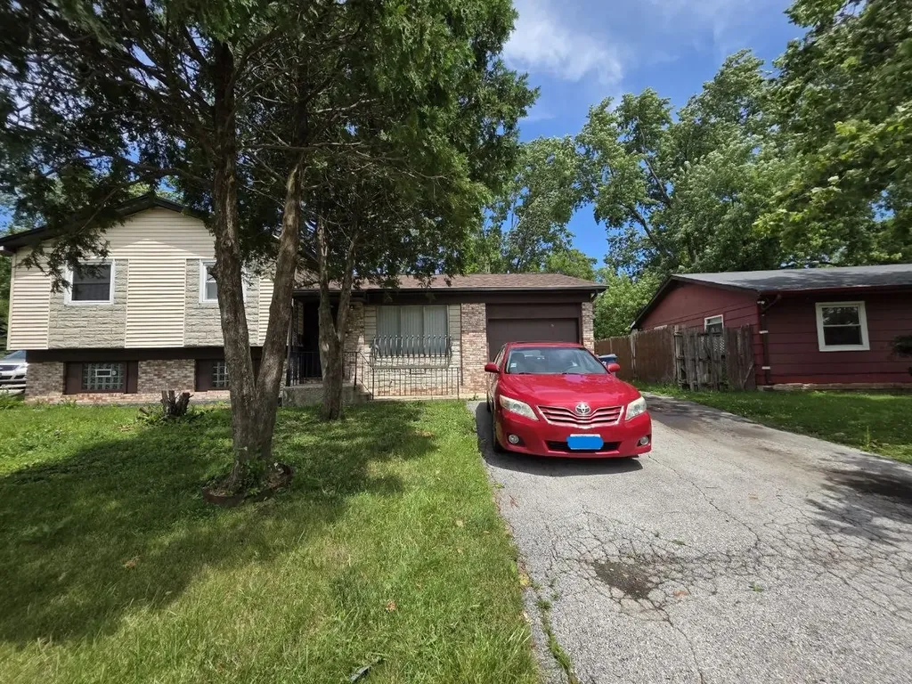 611 Andover Street Chicago Heights IL 60411