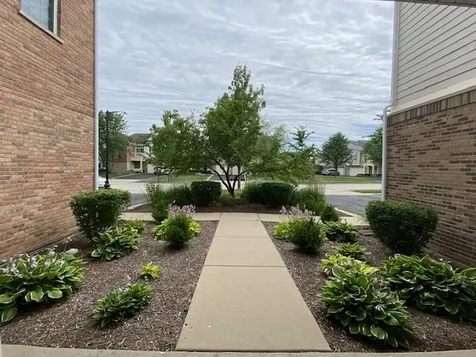 1390 Scarboro Road Schaumburg IL 60193