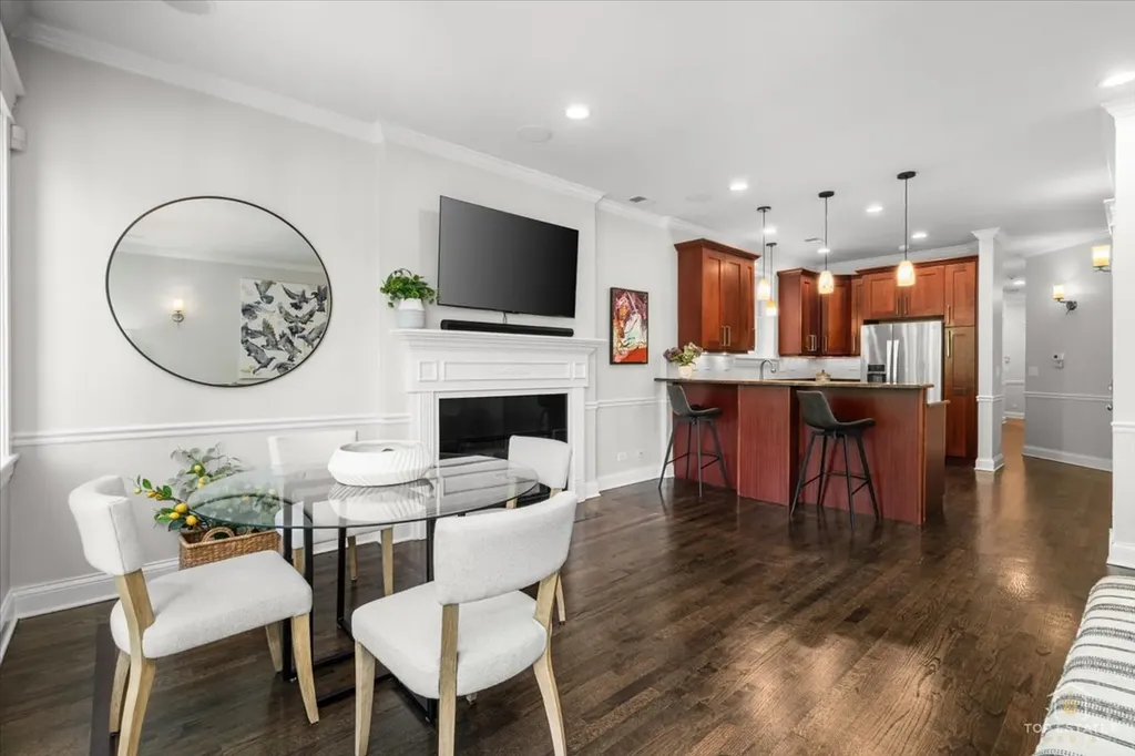 1541 West Montana Street Chicago IL 60614