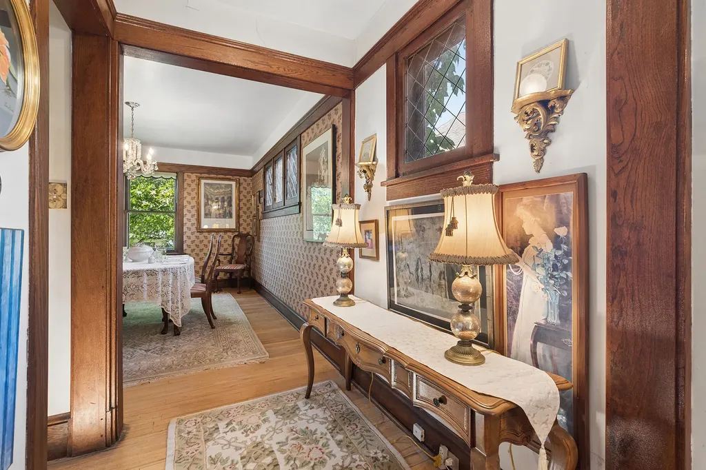2636 Burr Oak Avenue Blue Island IL 60406