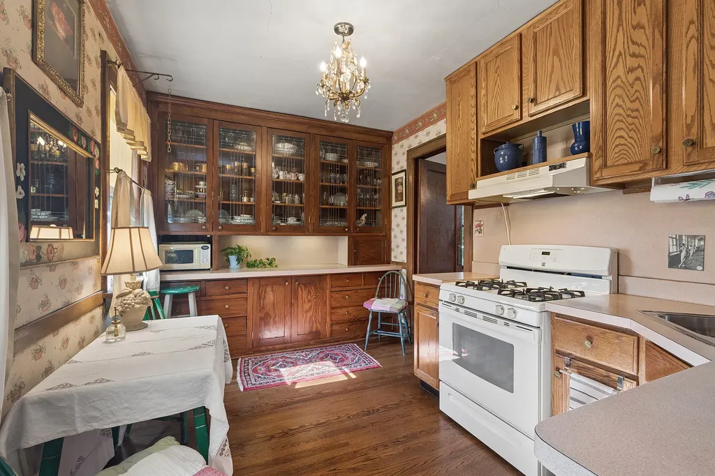 2636 Burr Oak Avenue Blue Island IL 60406