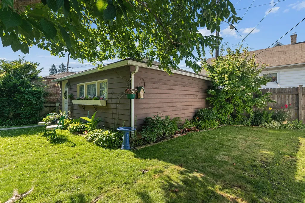 2636 Burr Oak Avenue Blue Island IL 60406