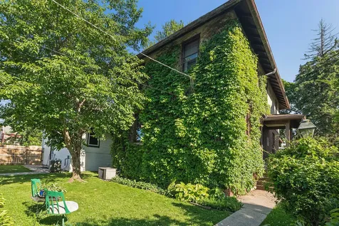 2636 Burr Oak Avenue Blue Island IL 60406