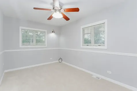 525 Briarcliff Lane Hoffman Estates IL 60169