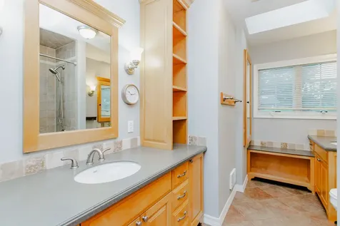 525 Briarcliff Lane Hoffman Estates IL 60169