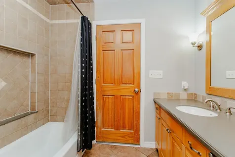 525 Briarcliff Lane Hoffman Estates IL 60169