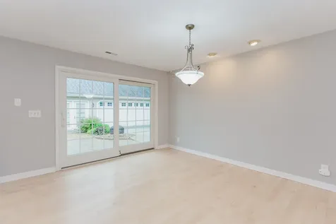 525 Briarcliff Lane Hoffman Estates IL 60169