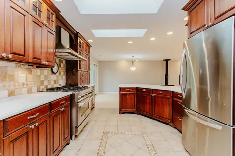 525 Briarcliff Lane Hoffman Estates IL 60169