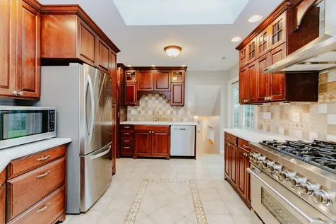 525 Briarcliff Lane Hoffman Estates IL 60169