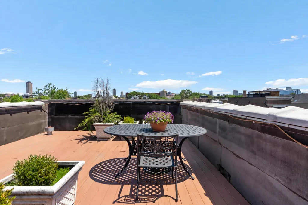 3302 North Racine Avenue Chicago IL 60657