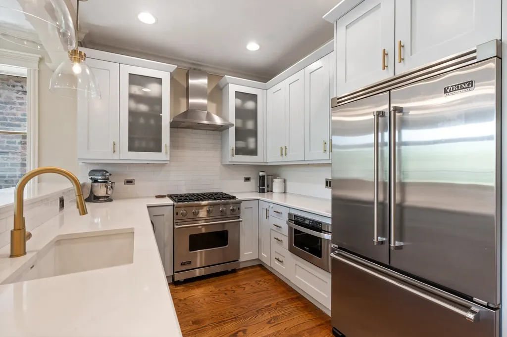 3302 North Racine Avenue Chicago IL 60657