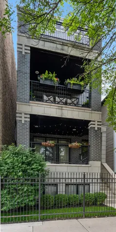 3302 North Racine Avenue Chicago IL 60657