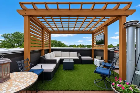 3302 North Racine Avenue Chicago IL 60657