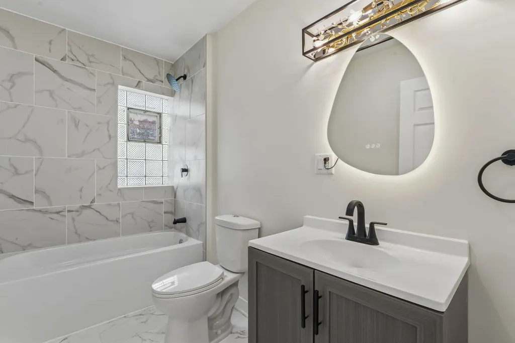 7814 South Drexel Avenue Chicago IL 60619