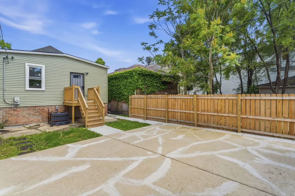 7814 South Drexel Avenue Chicago IL 60619
