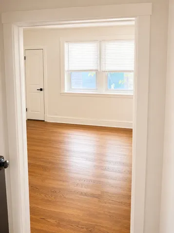 2115 West Birchwood Avenue Chicago IL 60645