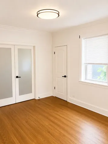 2115 West Birchwood Avenue Chicago IL 60645