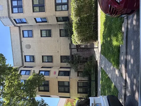 2115 West Birchwood Avenue Chicago IL 60645