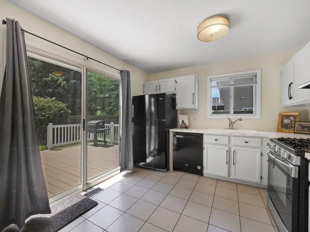 3087 Kelly Court Aurora IL 60504