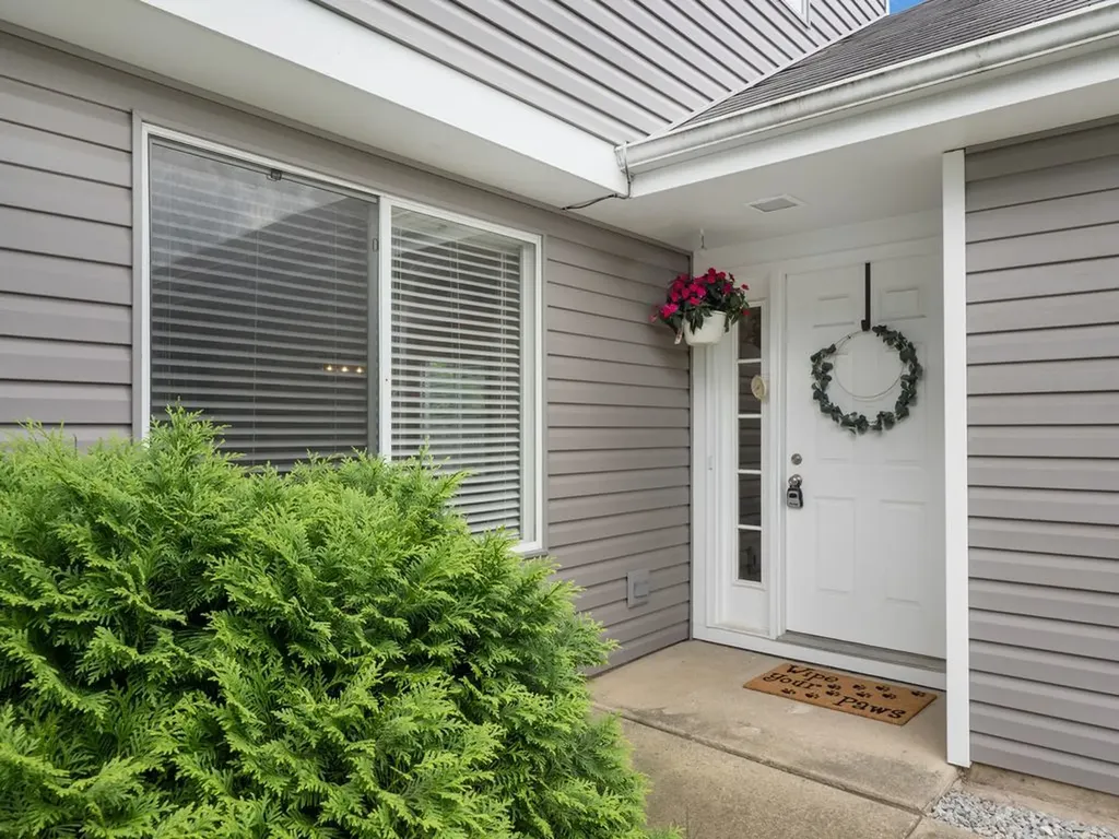 3087 Kelly Court Aurora IL 60504
