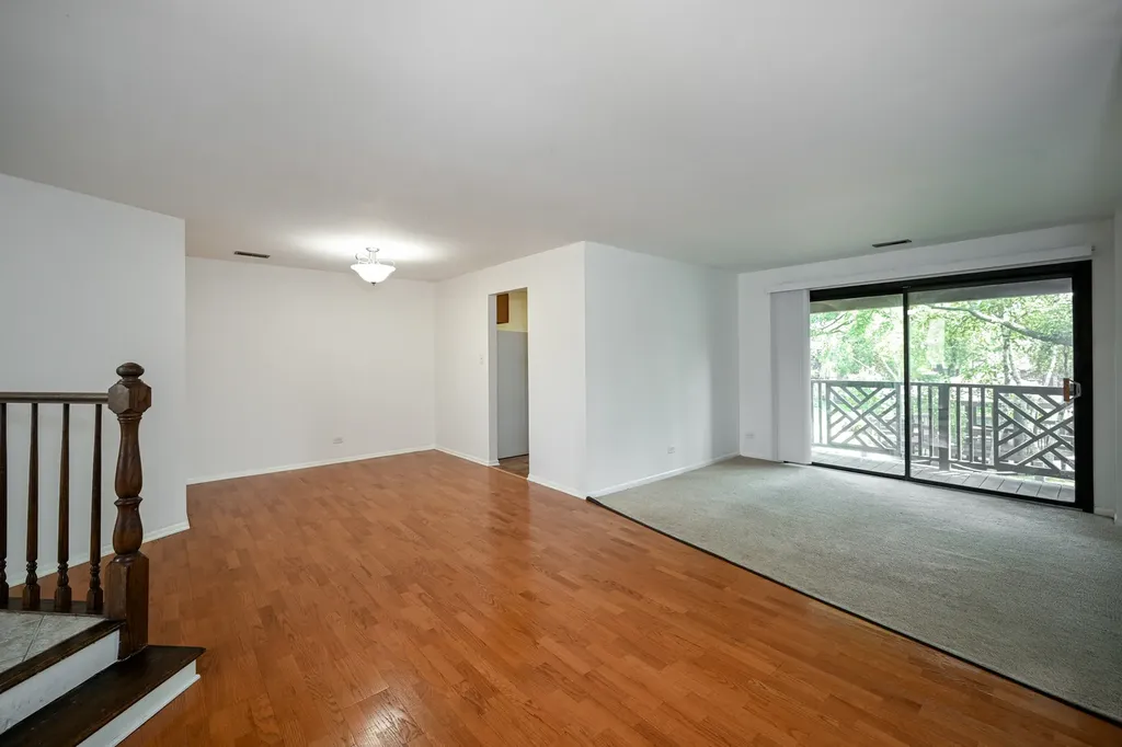 880 Johnstown Lane Wheaton IL 60189